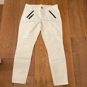 Gap super skinny khakis size 8